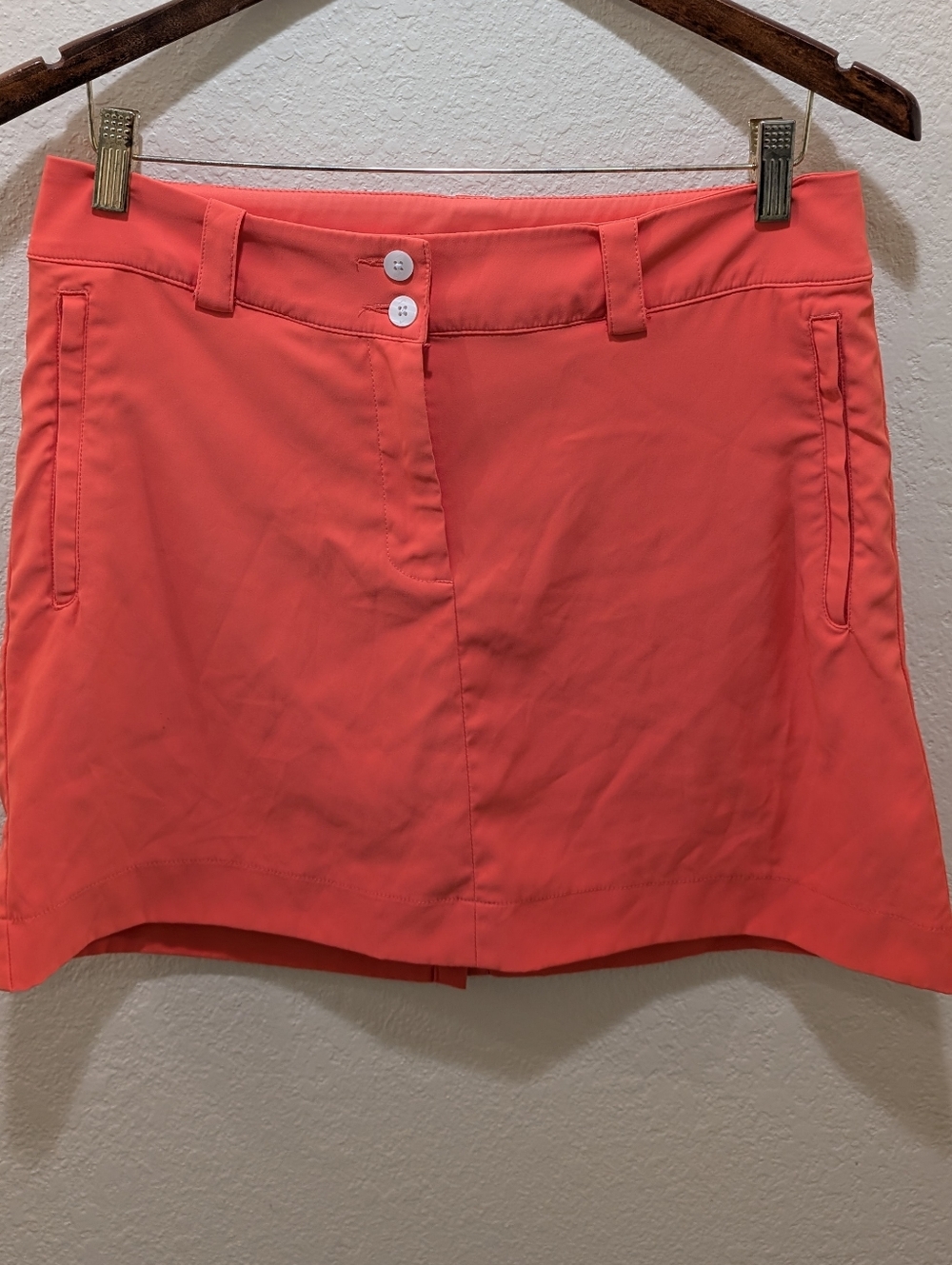 NikeGolf Dri-fit Athletic Skirt In A Coral Orange Color W/ Pockets. Size 6